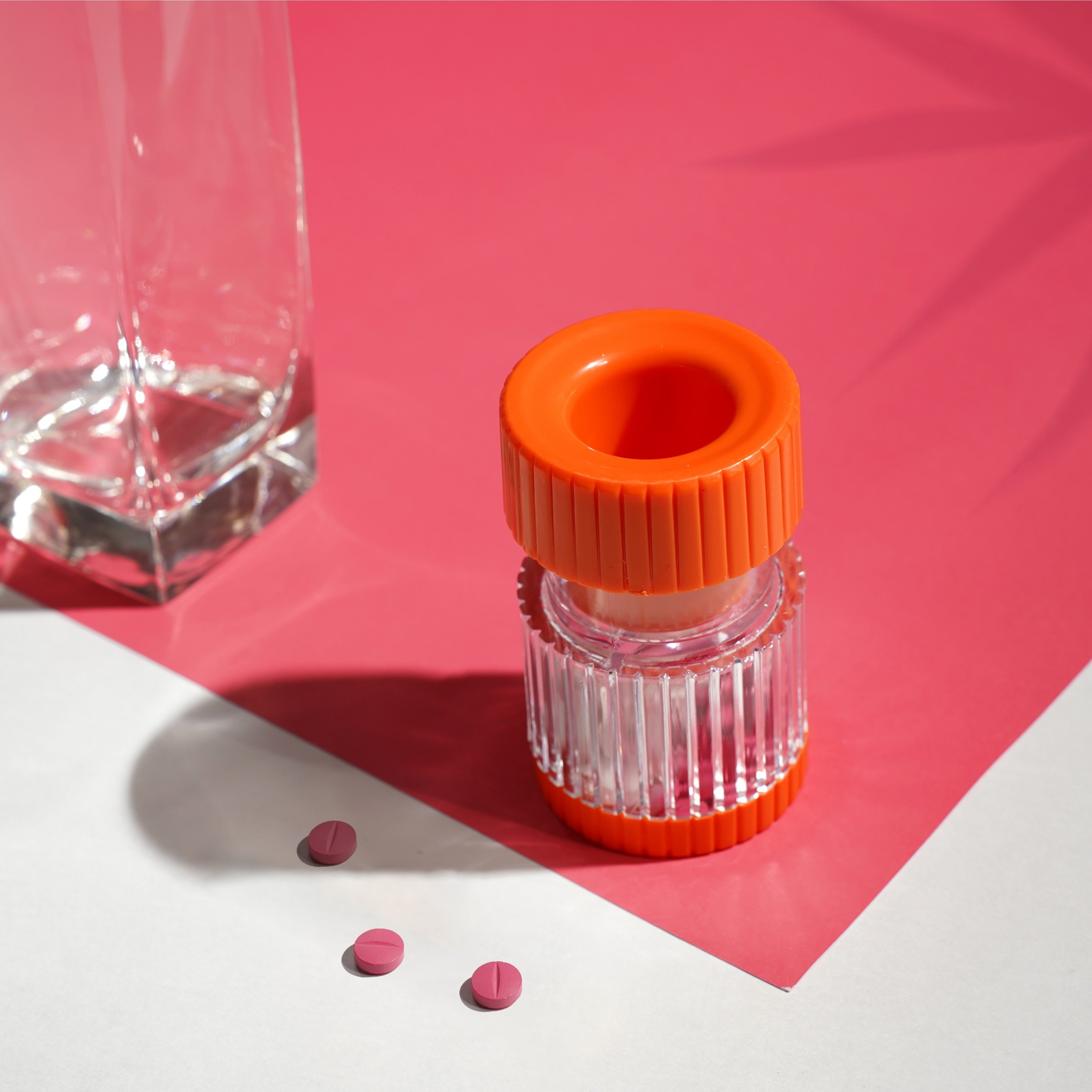 A-Dose Pill Crusher & Container 1's