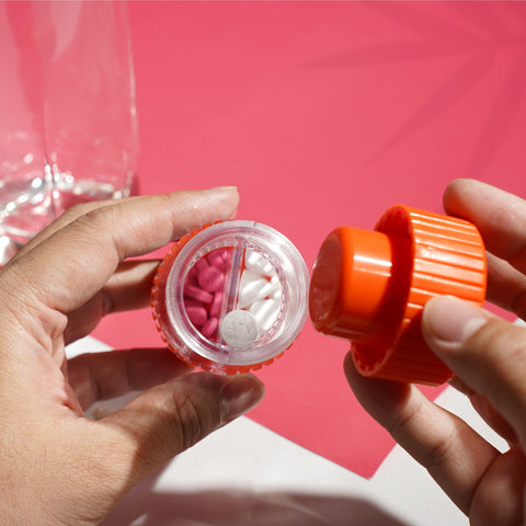 A-Dose Pill Crusher & Container 1's